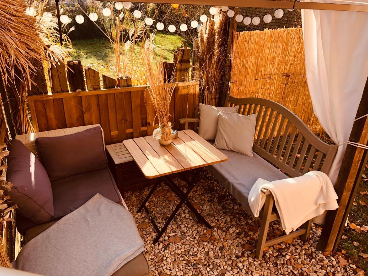 Zirkuswagen Mit Outdoor Whirlpool Und Garten Petershagen-Eggersdorf المظهر الخارجي الصورة