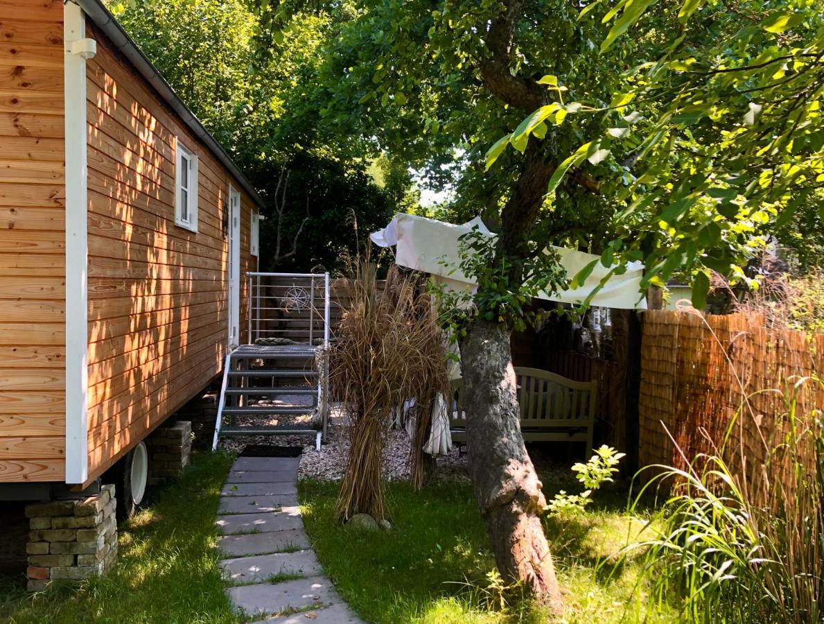 Zirkuswagen Mit Outdoor Whirlpool Und Garten Petershagen-Eggersdorf المظهر الخارجي الصورة