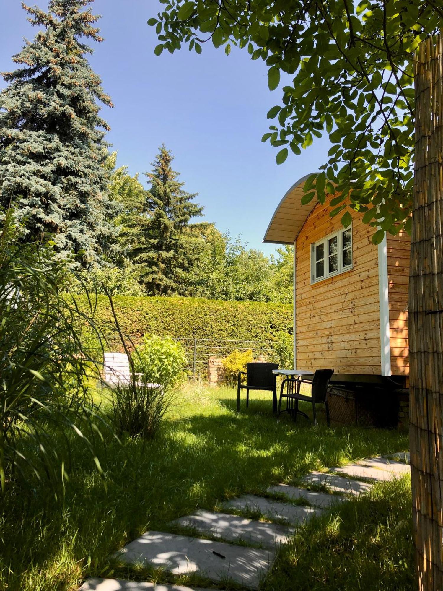 Zirkuswagen Mit Outdoor Whirlpool Und Garten Petershagen-Eggersdorf المظهر الخارجي الصورة